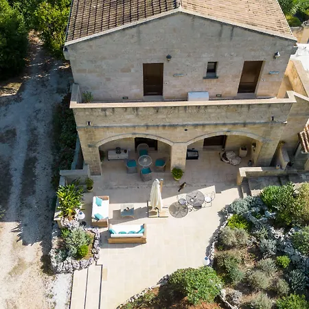 Masseria Caliani مزرعة للإقامة *