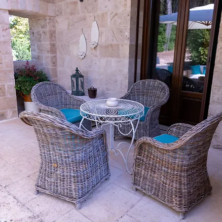 مزرعة للإقامة Masseria Caliani بورغوني