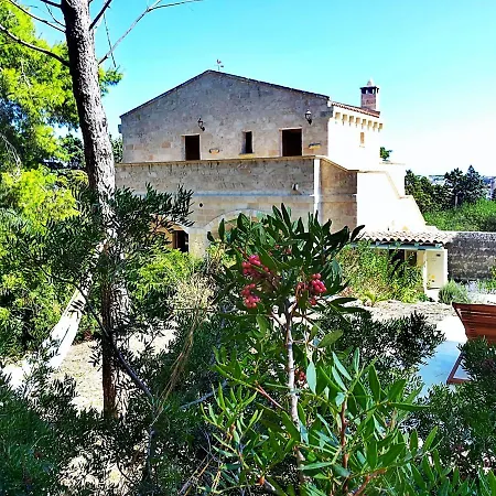 Masseria Caliani مزرعة للإقامة *